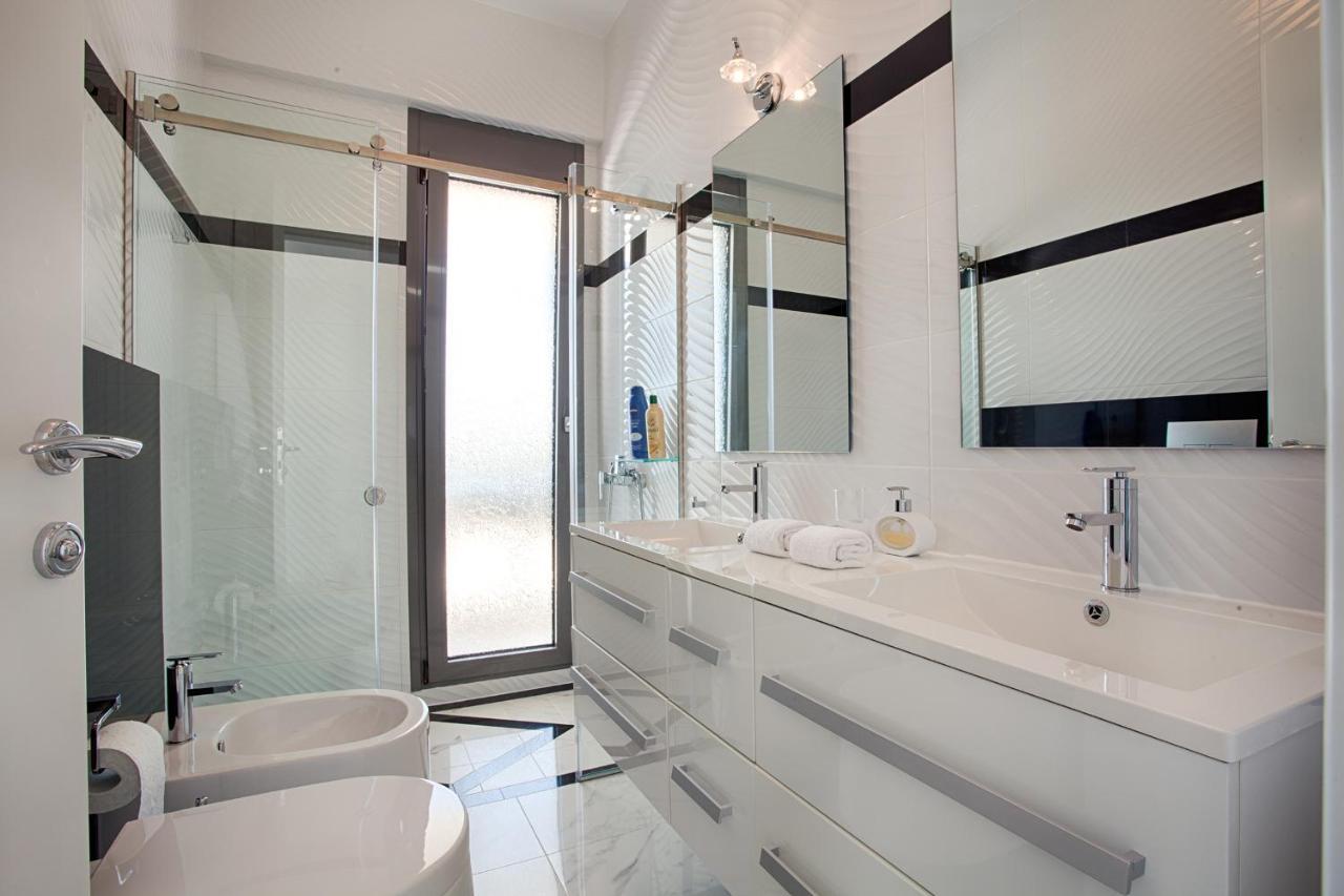 Villa White Pearl サルティ エクステリア 写真