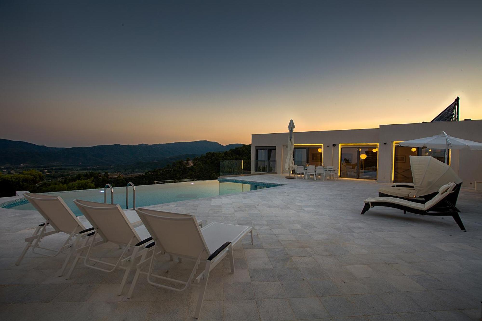 Villa White Pearl サルティ エクステリア 写真